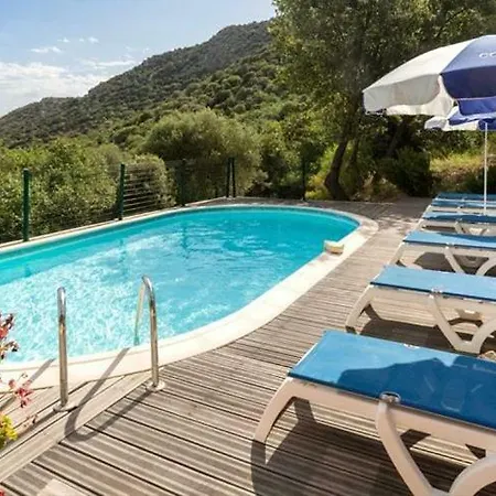 Sleeps 6 Pool Wifi *